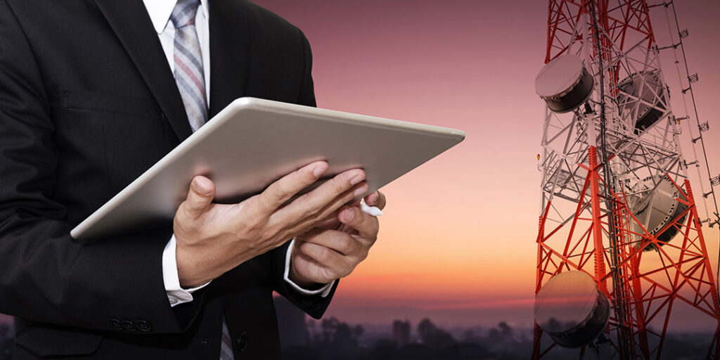 Internet in Rural and Urban India: 6 Comparisons